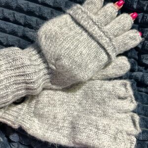 Cozy Gray Knit Fingerless Gloves